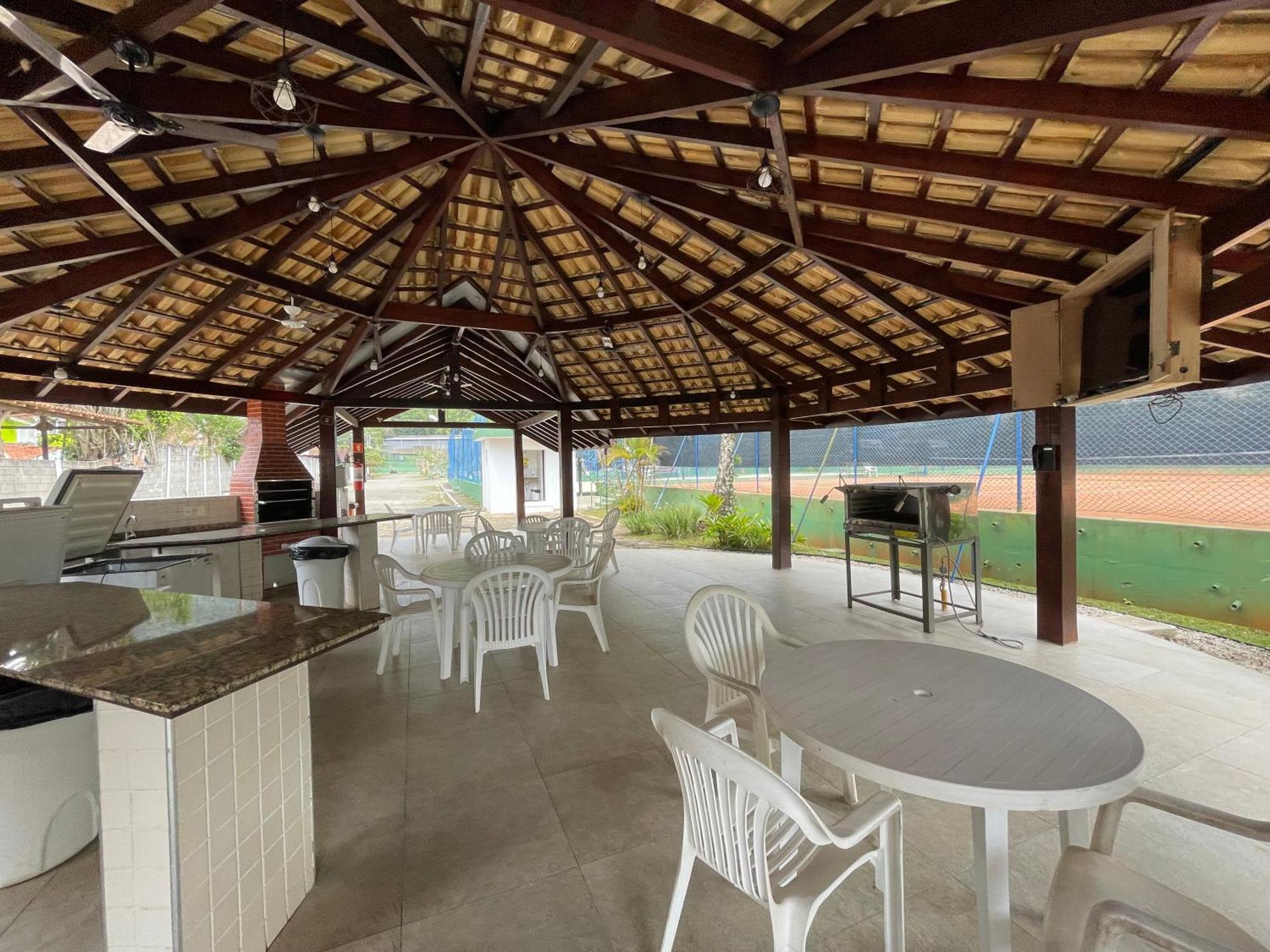 Condominio Wembley Tenis Praia Das Toninhas J406 Ubatuba Bagian luar foto