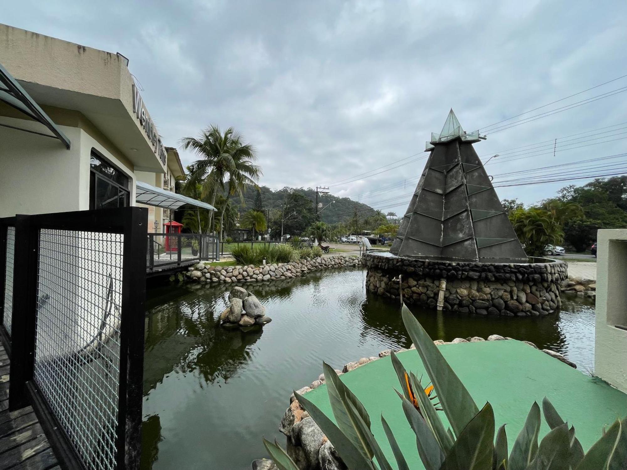 Condominio Wembley Tenis Praia Das Toninhas J406 Ubatuba Bagian luar foto